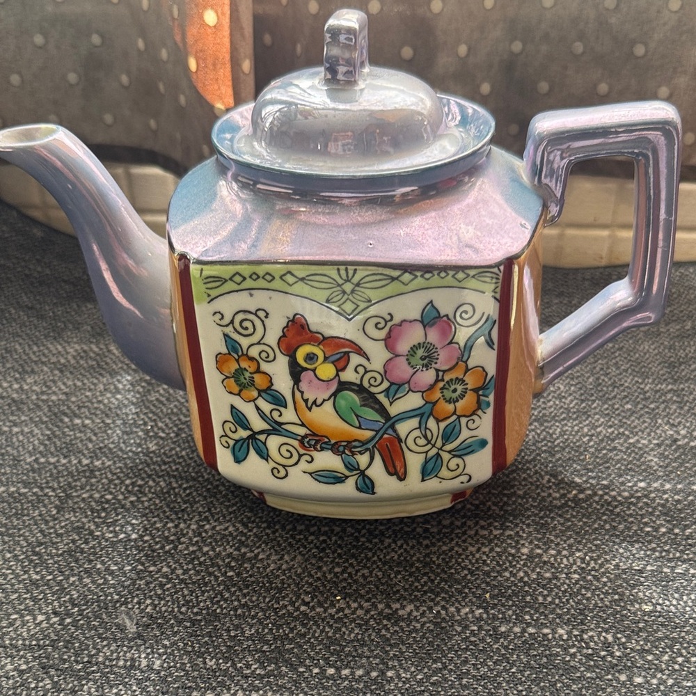 VTG Ceramic Teapot with Parrot bird Design Japan irridescent luster
